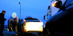 Reporterzy INFO na patrolu z elbl�sk� drog�wk� cz.2 - zobacz film