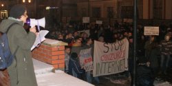 Manifestacja w sprawie odrzucenia ACTA przyci�gn�a t�umy elbl��an