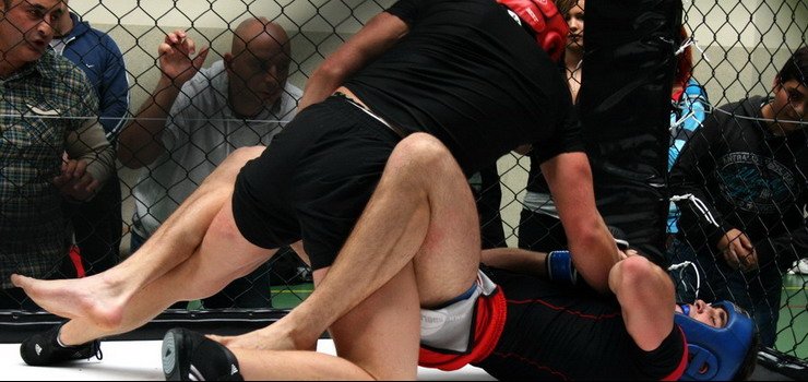 Ferie z MMA oraz seminarium z Grzegorzem Jakubowskim i Szymonem Bo�kowskim - wygraj karnet do Fight Club Elbl�g 