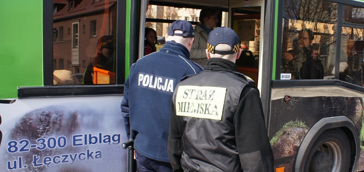 Policjanci dzielnicowi w autobusach, na terenie ogrodw dziakowych oraz w parkach