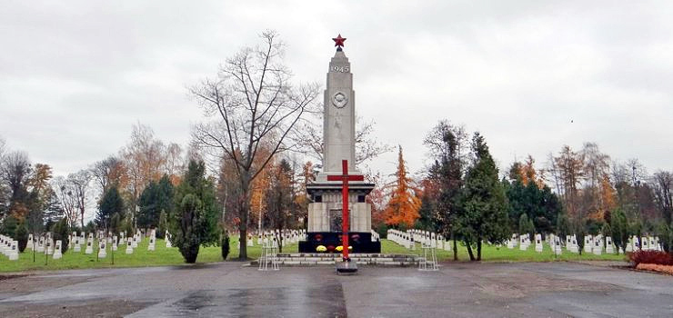 Wojewoda da pienidze na remont nagrobkw Cmentarza Radzieckiego