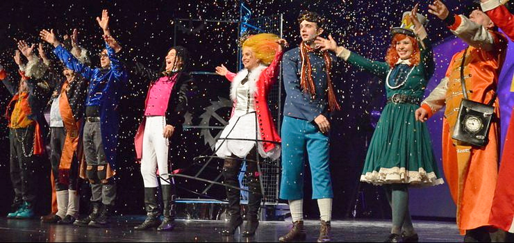 Elbląski spektakl zmienia spojrzenie na "Dziewczynkę z zapałkami" Andersena