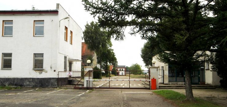 Sprzedać czy nie? Teren koszar to także droga, która może połączyć Zatorze z miastem