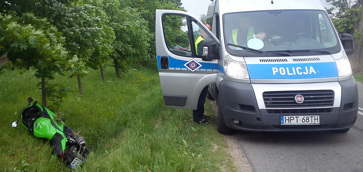 Wypadek dwch pojazdw w Krasnym Lesie. Potrconego 15-latka zabrano do szpitala