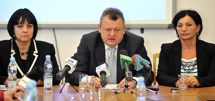 Przewodniczący MKW tłumaczy błąd komisji nr 44. Chodzło o 4 głosy dla SLD