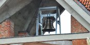 Koci Miosierdzia Boego po 30 latach doczeka si dzwonu. To dar hojnego parafianina