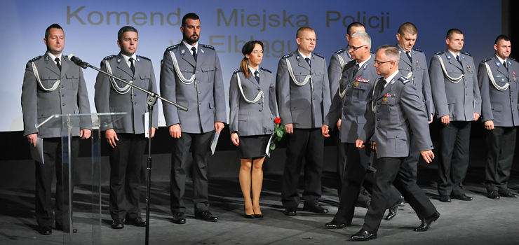  147 elblskich policjantw oraz pracownikw cywilnych otrzymao awanse i odznaczenia
