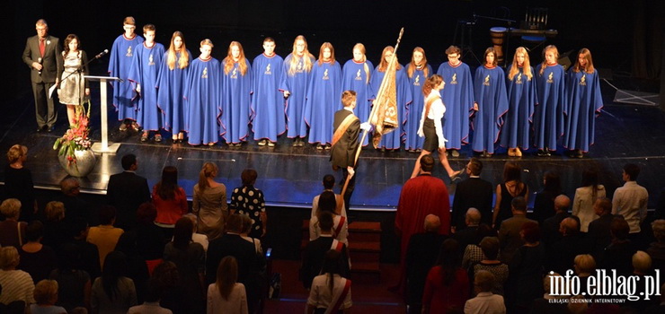 "Dziś szkoła wspaniale łączy tradycję z nowoczesnością". Zobacz zdjęcia z Gali 70-lecia II LO