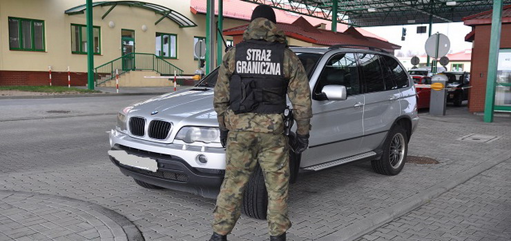 Na granicy w Grzechotkach zatrzymano skradzione BMW X5. Jego kierowc by Rosjanin