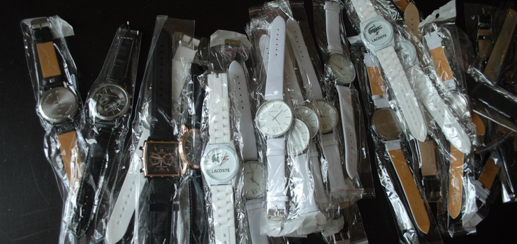 Sprzedawaa podrobione zegarki