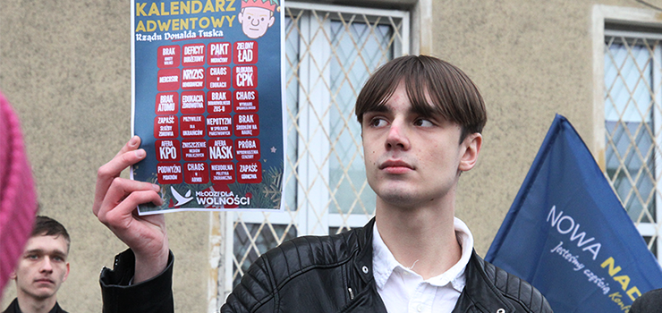 Elbląg: Rózga dla polityków rządzącej koalicji. Akcja młodzieżówki Mentzena