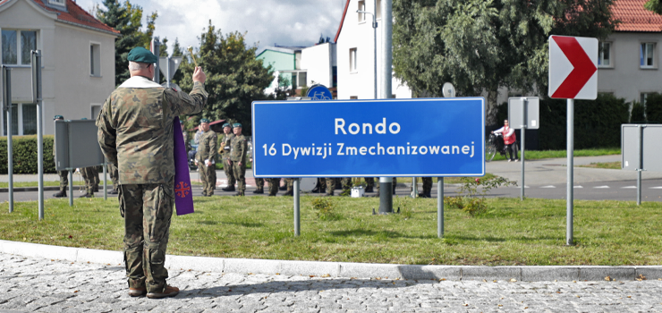 Rondo w Elblągu ma nowego patrona. To 16. Dywizja Zmechanizowana (zdjęcia!)