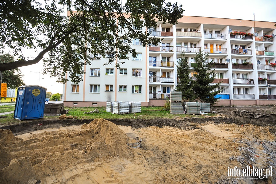 W ramach budetu obywatelskiego powstaje kolejny parking na ul. Odzieowej, fot. 7