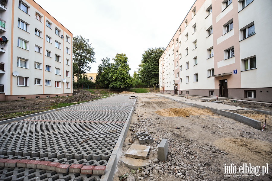 W ramach budetu obywatelskiego powstaje kolejny parking na ul. Odzieowej, fot. 9