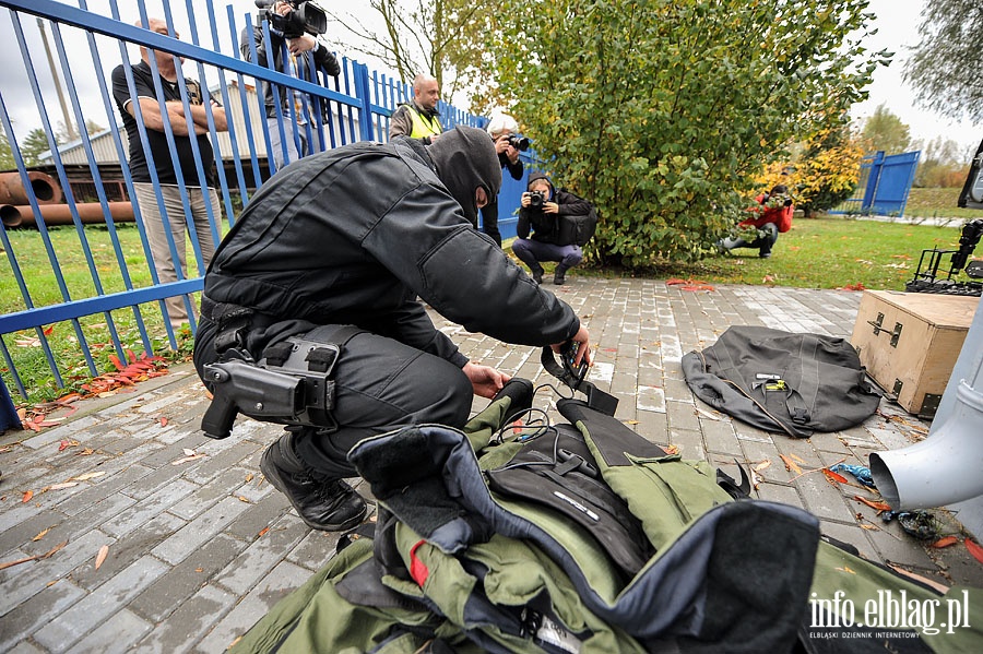 Atak terrorystw na stacj pomp Fiszewka - F przy ul.Warszawskiej w Elblgu, fot. 57