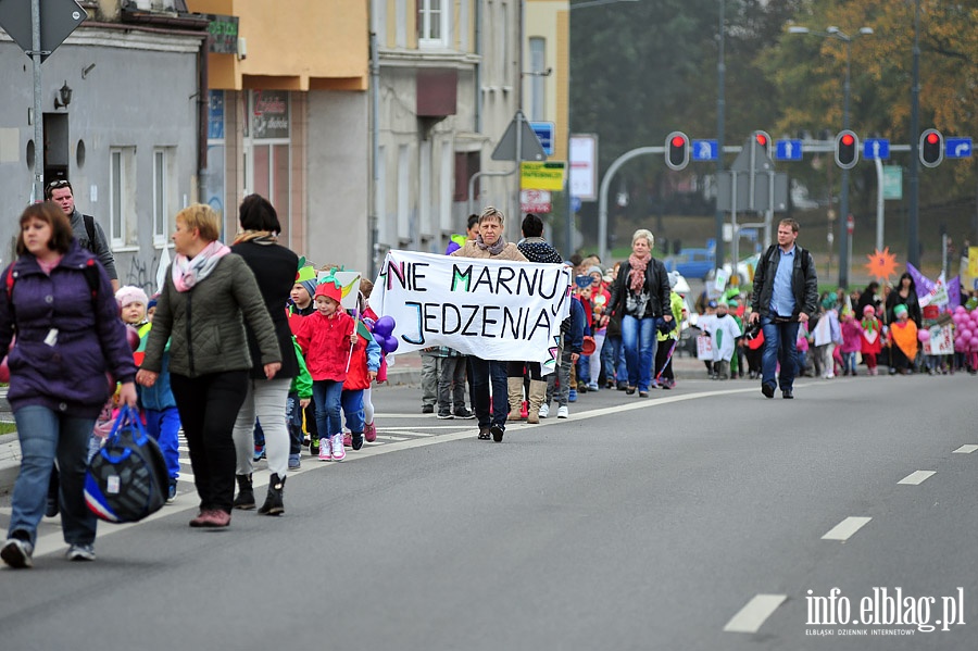 Manifestacja szkolna przeciw marnowaniu produktw spoywczych, fot. 48