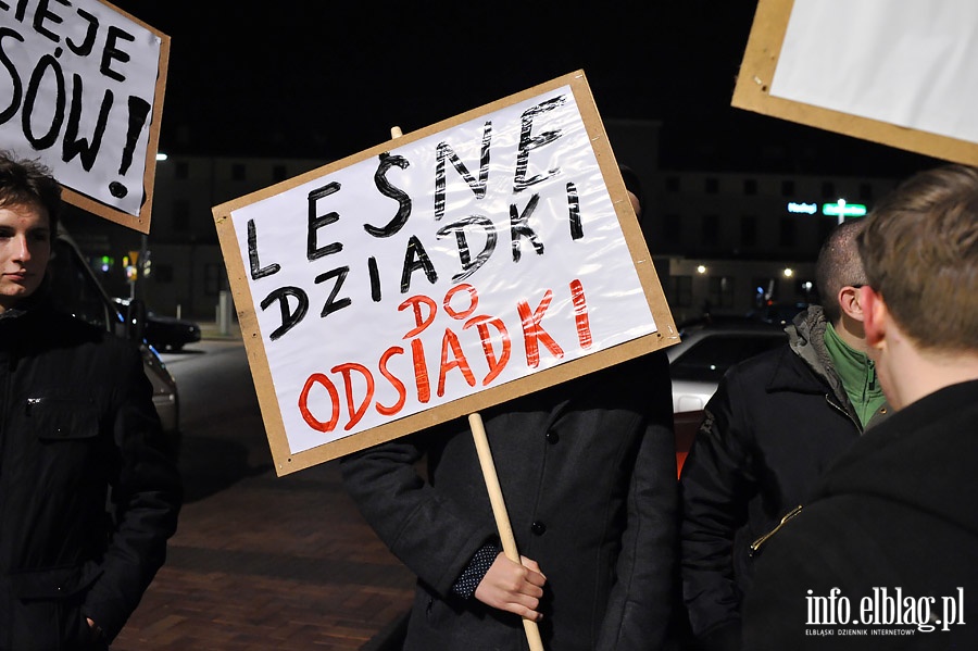 Elblnie wyszli na ulic protestujc przeciwko faszerstwom wyborczym, fot. 15