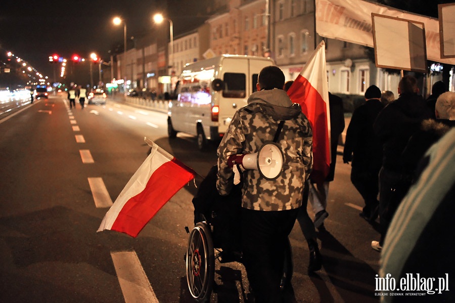 Elblnie wyszli na ulic protestujc przeciwko faszerstwom wyborczym, fot. 51