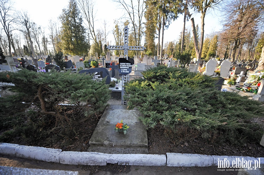 Zbiorowa mogia 29 jecw polskich na Cmentarzu Komunalnym Agrykola, fot. 4