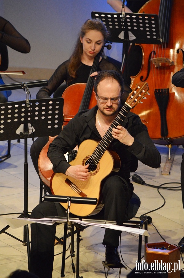 Charyzmatycznych gitarzysta klasyczny, Krzysztof Meisinger zagra z EOK, fot. 10
