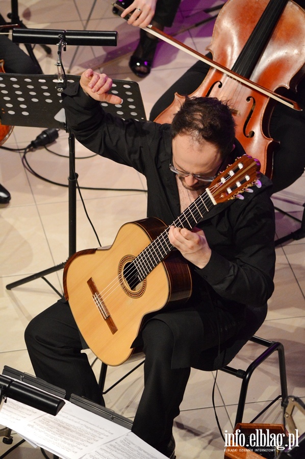 Charyzmatycznych gitarzysta klasyczny, Krzysztof Meisinger zagra z EOK, fot. 18