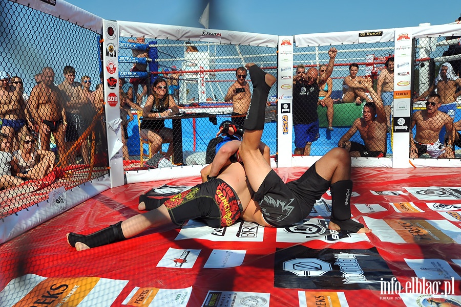 Drugi dzie Mistrzostw Krajw Nadbatyckich w MMA na play w Krynicy Morskiaj, fot. 117