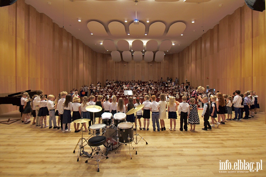 Oficjalne otwarcia sali koncertowej w szkole muzycznej, fot. 2
