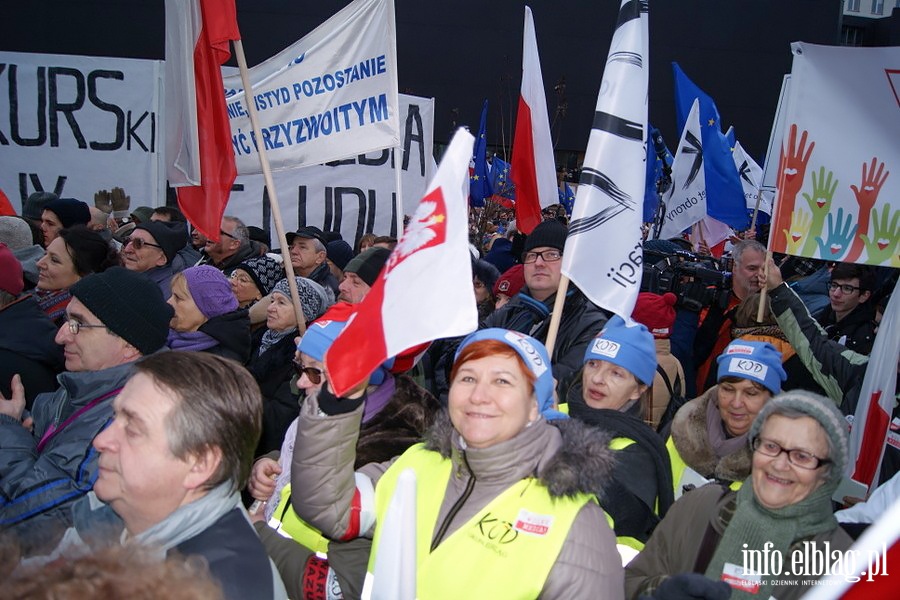 Elblski KOD na manifestacji "Wolne media" w Warszawie, fot. 21