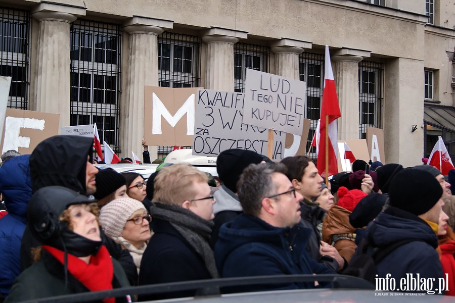 Elblski KOD na manifestacji "Wolne media" w Warszawie, fot. 31
