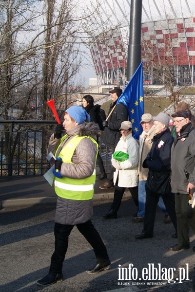 Elblanie na stoecznym marszu Komitetu Obrony Demokracji - 27.02.2016, fot. 48