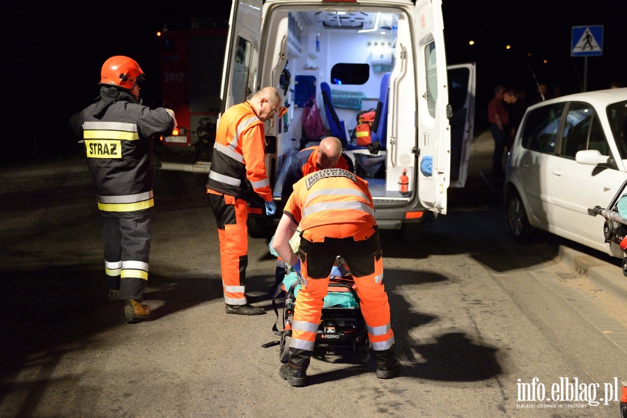 Wypadek w Gronowie Grnym. Pi osb rannych, kierowca prawdopodobnie pijany!, fot. 12