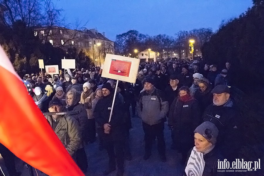 Elblanie protestowali przeciwko rzdom PiS, fot. 29