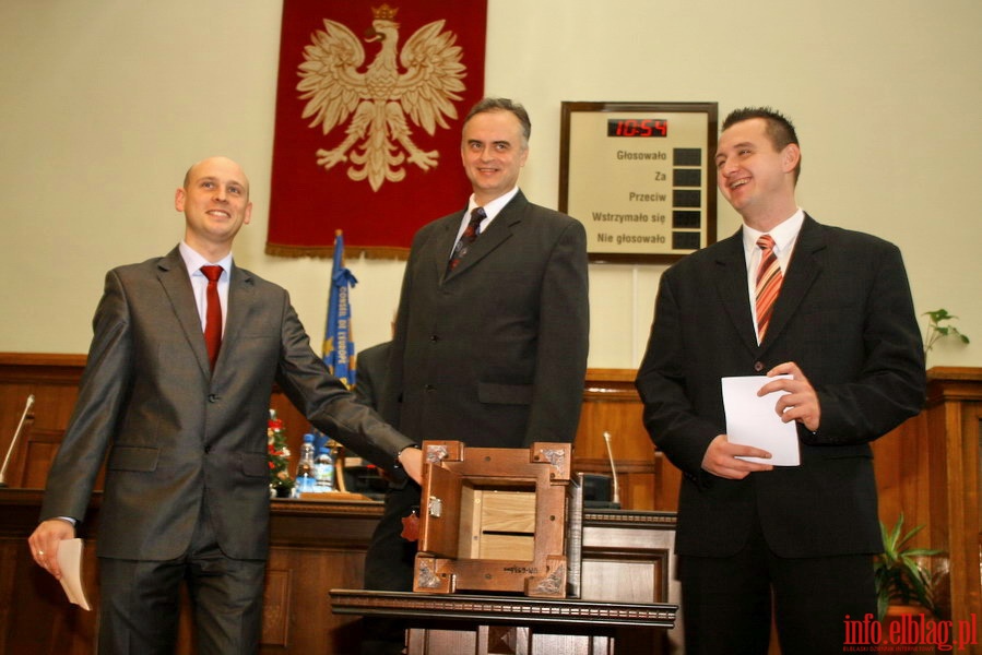 Wybr przewodniczcego Rady Miejskiej oraz zaprzysienie Grzegorza Nowaczyka na prezydenta Elblga, fot. 9