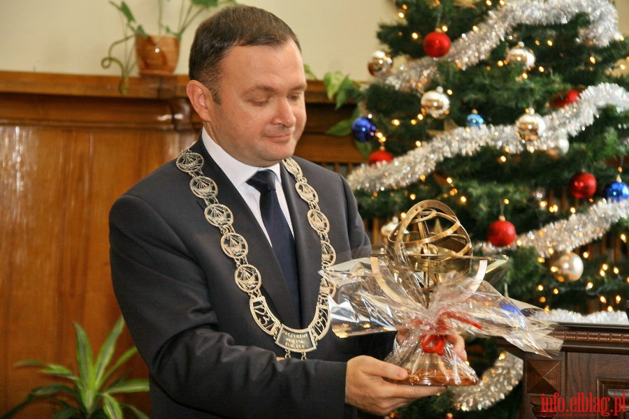Wybr przewodniczcego Rady Miejskiej oraz zaprzysienie Grzegorza Nowaczyka na prezydenta Elblga, fot. 30
