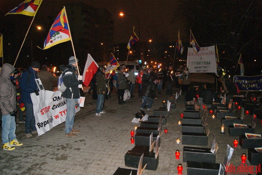 Manifestacja w Warszawie w obronie Tybetu, fot. 35