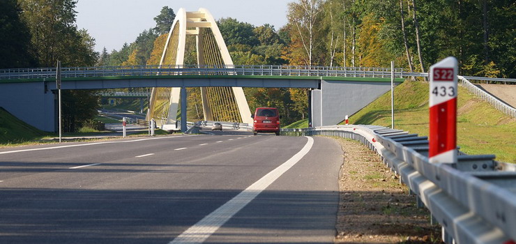 Nasiliy si kradziee elementw infrastruktury drogowej