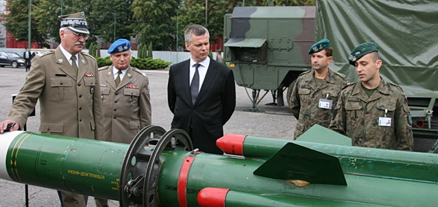 Minister Siemoniak wizytowa 16 Dywizj