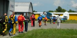 Niebo pakao, gdy Antek opuszcza na zawsze elblski aeroklub - zobacz film