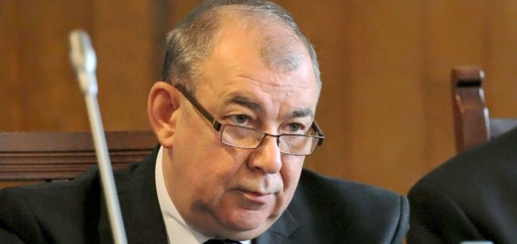 Polityk PO pozwał dziennikarza. Polityk PiS informatorem?