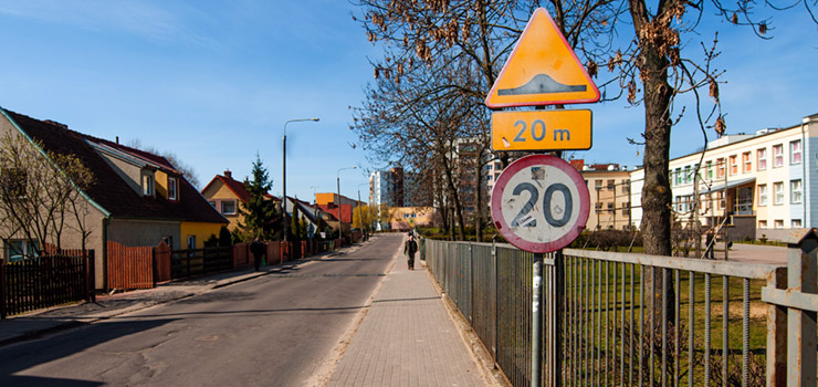 Węgrowska nadal nieprzyjazna dla przechodniów i parkujących. Nowych miejsc postojowych tu nie będzie