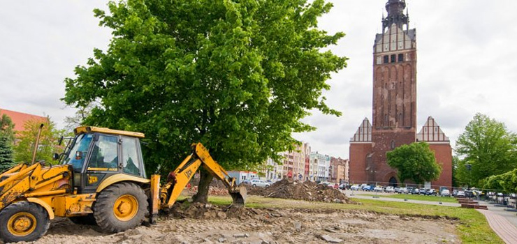 Fontanna przed katedrą św. Mikołaja będzie, ale jedynie tymczasowa
