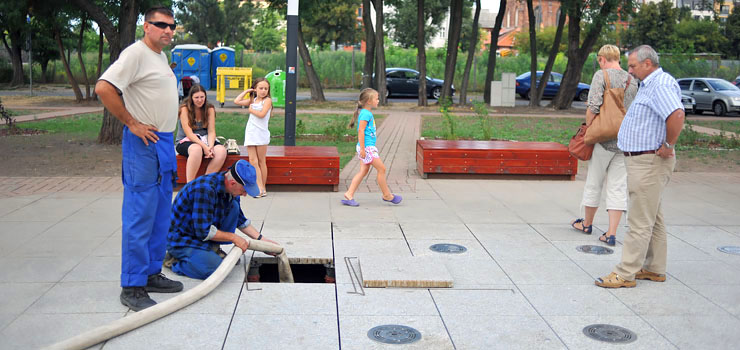 Fontanna przed Katedrą dziś jest nieczynna. Co się stało? (aktualizacja)