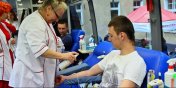 Darujc Krew Ratujesz ycie - otwarta akcja poboru krwi na Placu Sowiaskim
