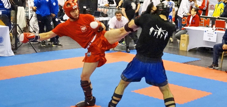 Kolejny sukces Adriana Durmy. Elblanin zosta Mistrzem Polski w Kick Boxingu