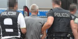 Policjant po subie zatrzyma podejrzanego o kradziee mieszkaniowe w Elblgu 