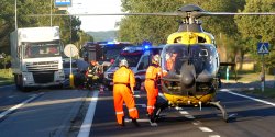 Wypadek w Kazimierzowie. Cztery osoby w szpitalu. W akcji migowiec LPR