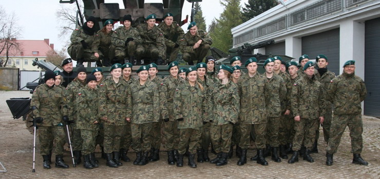 Elblscy uczniowie na zgrupowaniu poligonowym