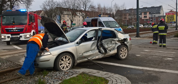 Nie ustpia pierwszestwa tramwajowi. 34-latka zostaa przewieziona do szpitala