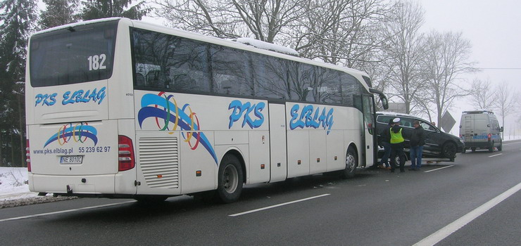 Kto jecha tym autobusem? Policja szuka wiadkw zdarzenia