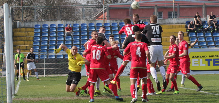 Duże emocje przy Agrykola. Concordia zremisowała z Widzewem 2:2. Zobacz najciekawsze akcje i bramki meczu